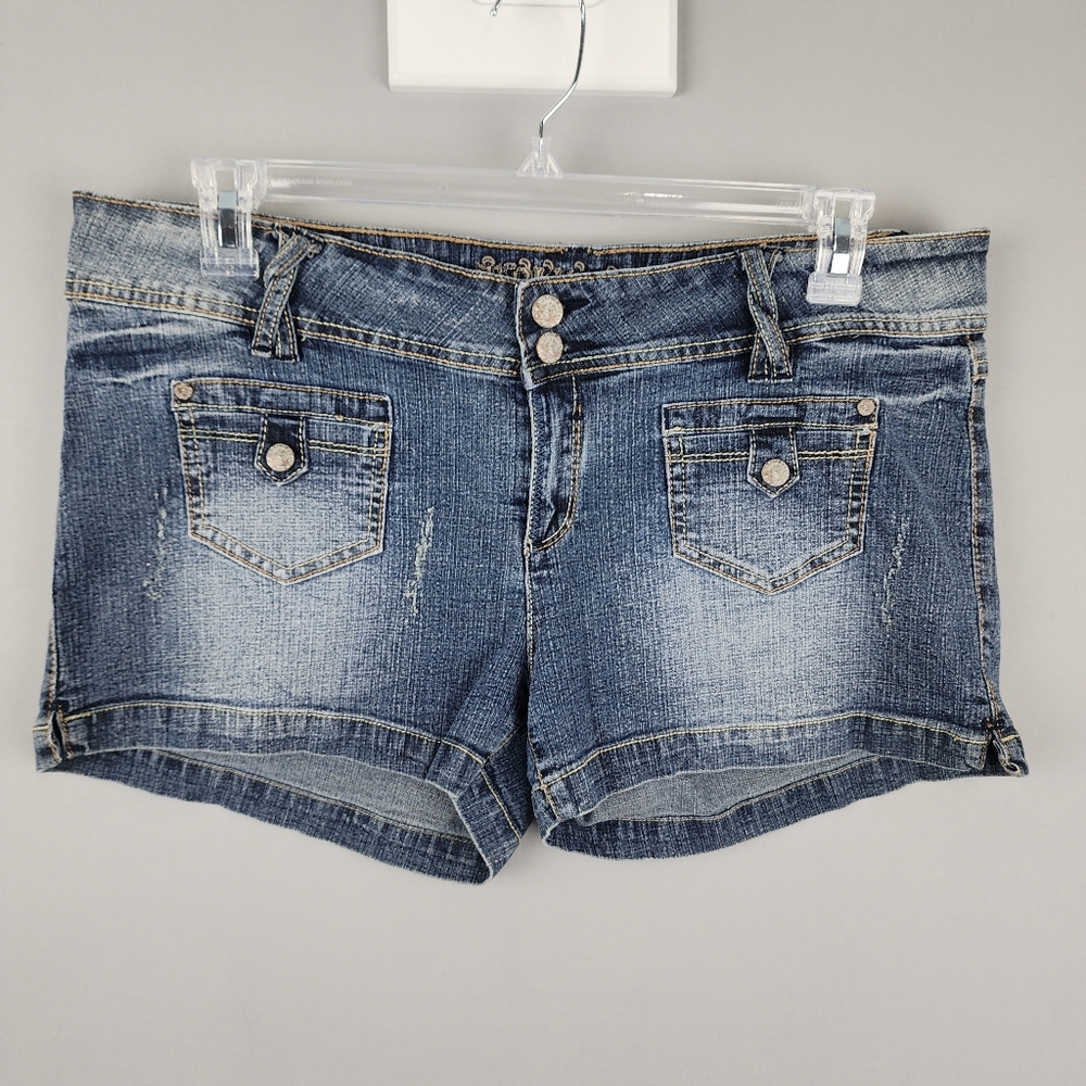 Truce Distressed Jean Denim Shorts Sz 17